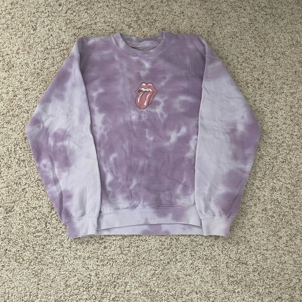 Size small tie dye sweatshirt!